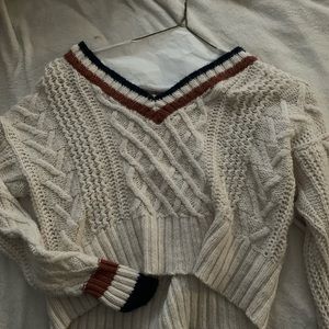 cute american eagle cropped sweater